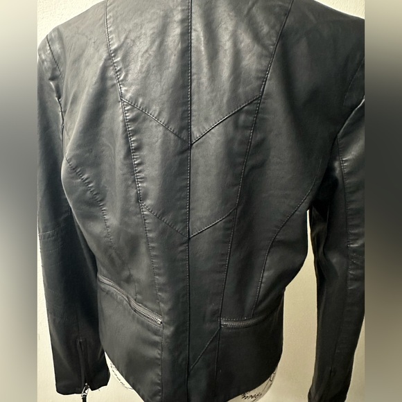 Blank NYC Sleek Biker Black Faux Leather Jacket - Picture 12 of 12